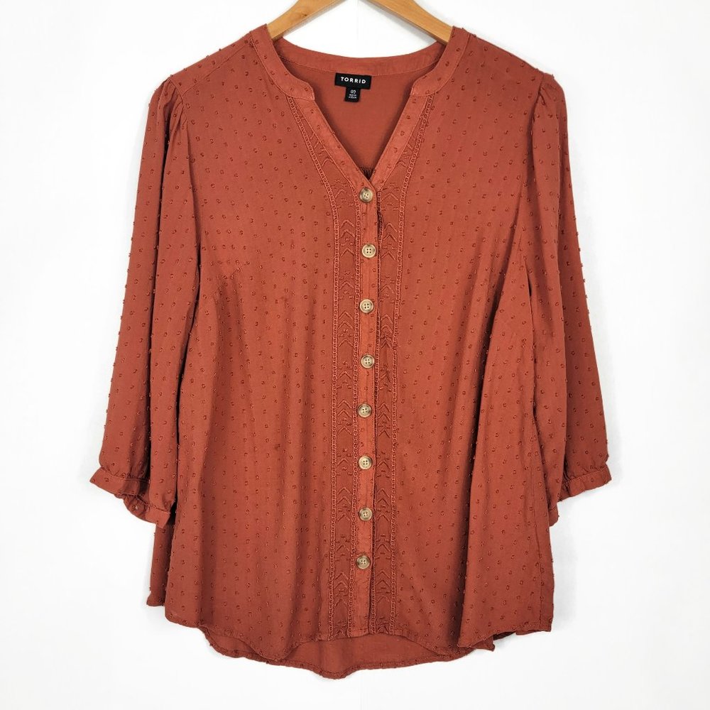 Torrid Blouse Womens Size 00 Orange Button Front Swiss Dot 3/4 Sleeve Shirt